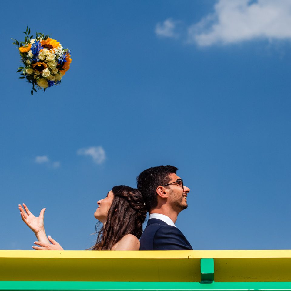 Lancio bouquet sposa Langhe